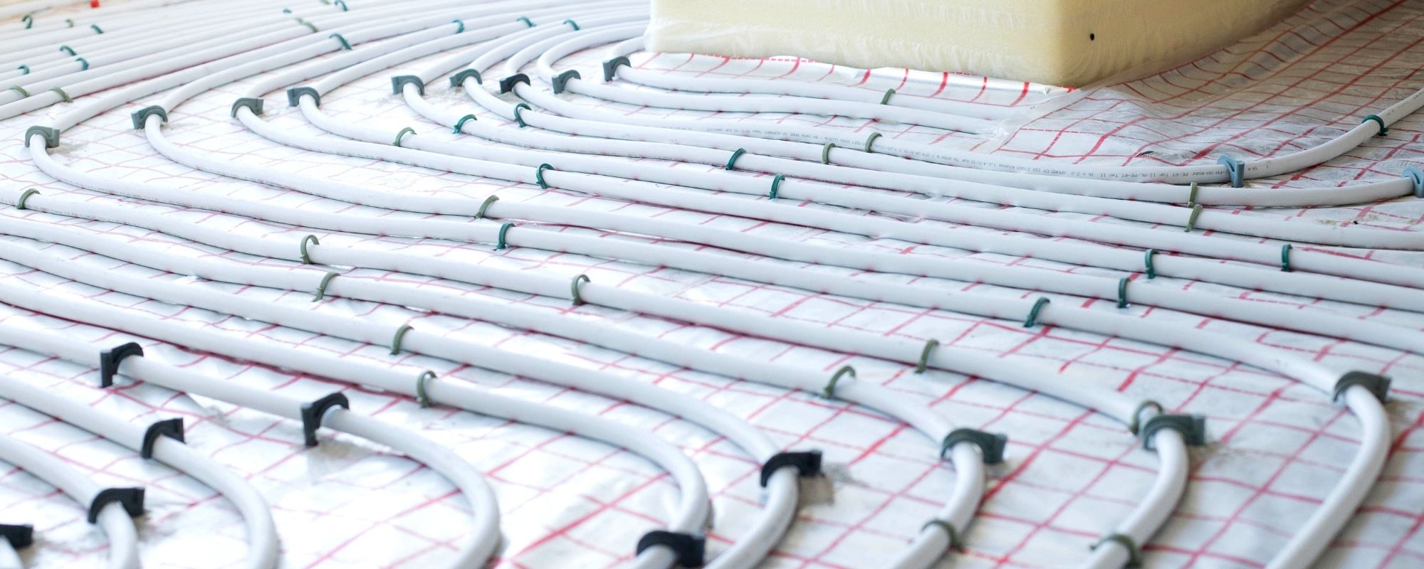 Glikol czy woda w ogrzewaniu podłogowym z pompą ciepła?